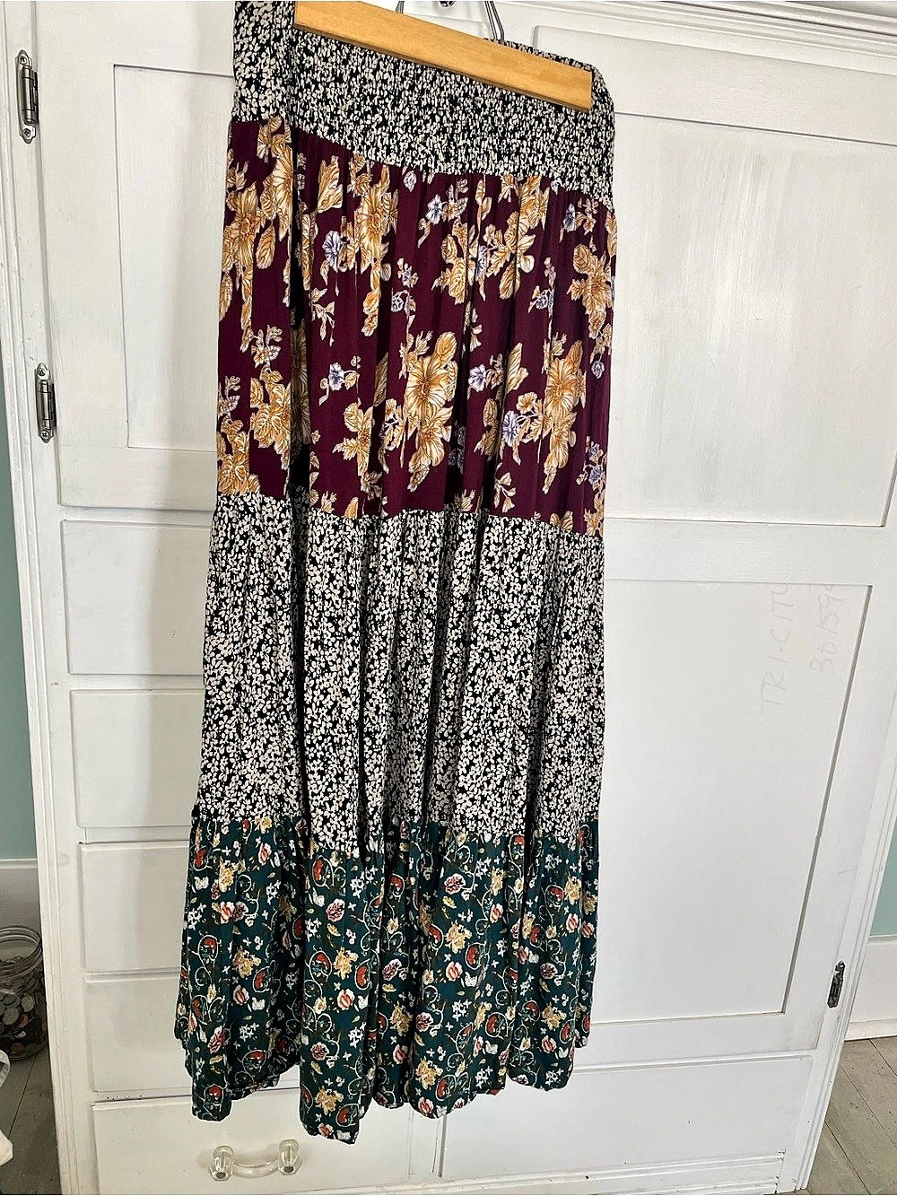 Natural Life Camille Maxi Skirt Floral Green & Burgundy Medium - Picture 3 of 4